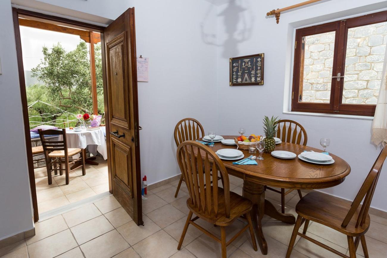 Pleiades Seaside Residences In Mani Agios Nikolaos  Room photo